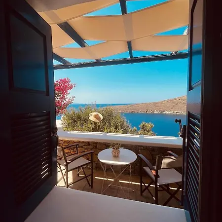 Cycladic House Krios With A Pool And 2min From The *